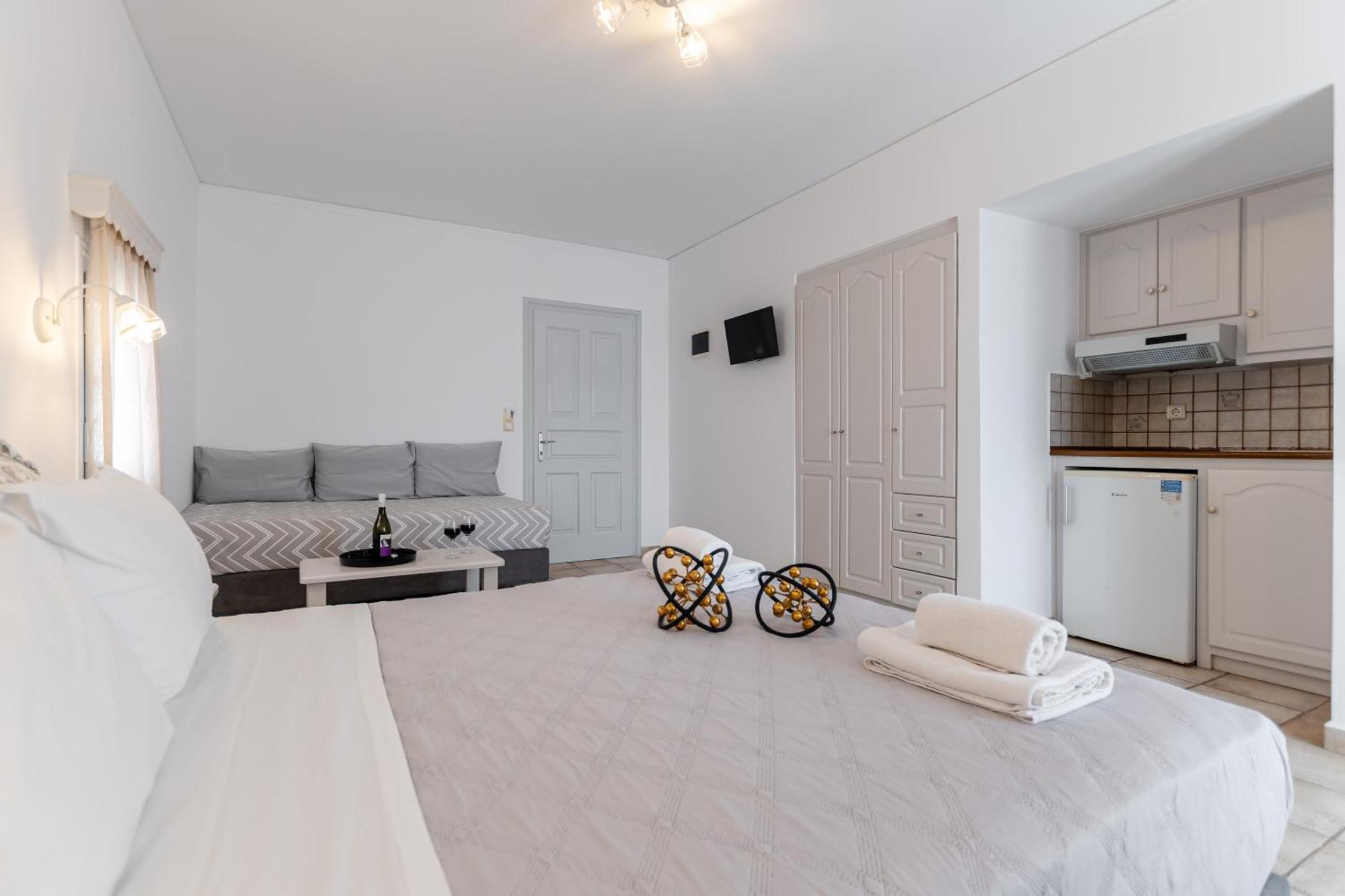 Aparthotel Golden Bay Agios Prokopios  Exterior foto